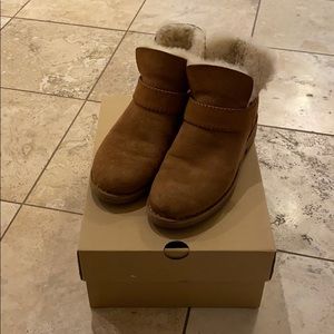 Ugg’s women’s size 8